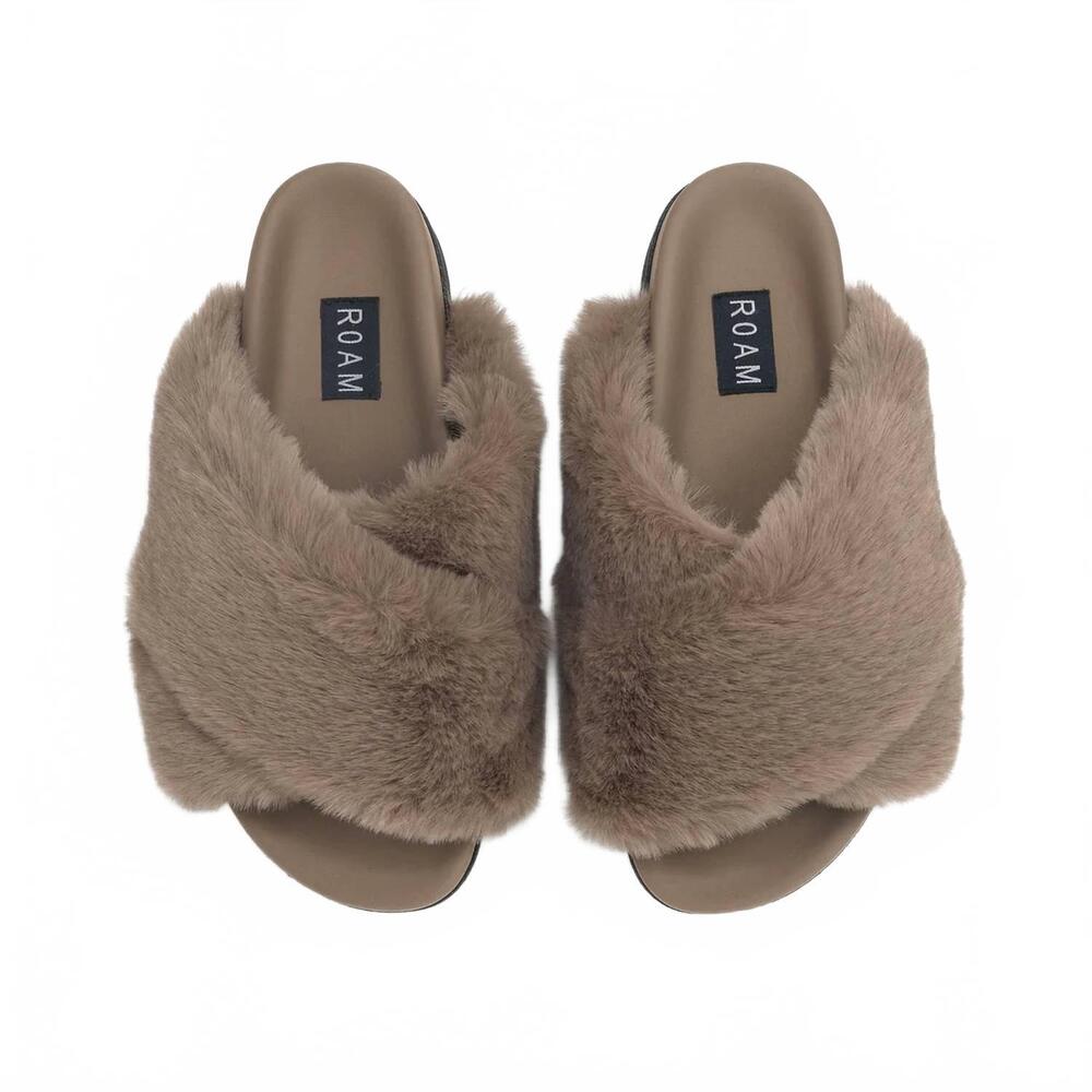 NEW ROAM women's cloud faux fur slipper in nude tonal
